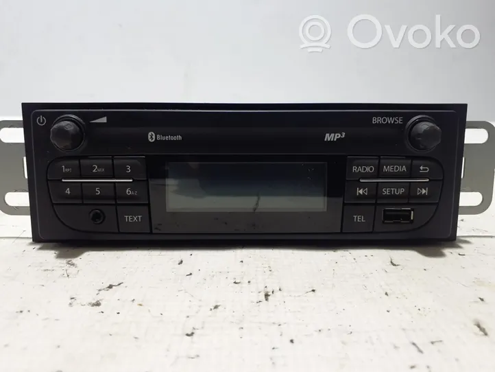 Renault Master III Radio/CD/DVD/GPS head unit 280215396R