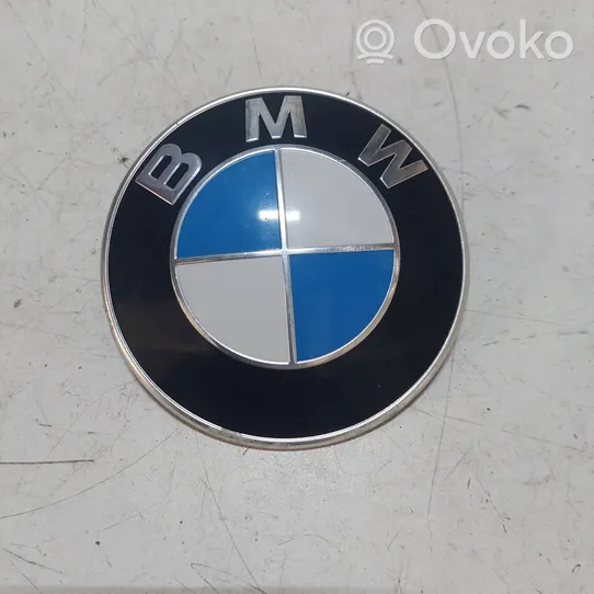 BMW 3 E90 E91 Emblemat / Znaczek 813237505