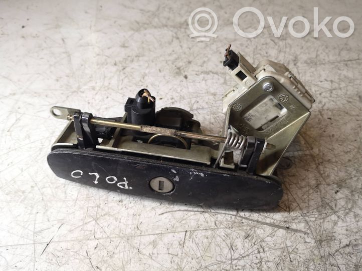 6Q6827297F Volkswagen Polo IV 9N3 Tailgate exterior lock, 20.00 € RRR