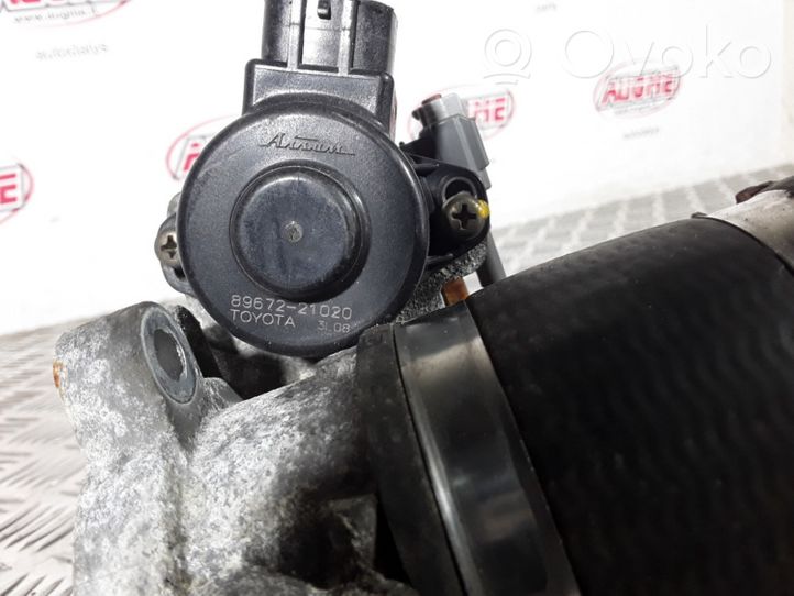 Toyota Avensis T250 Misuratore di portata d'aria 8967221020