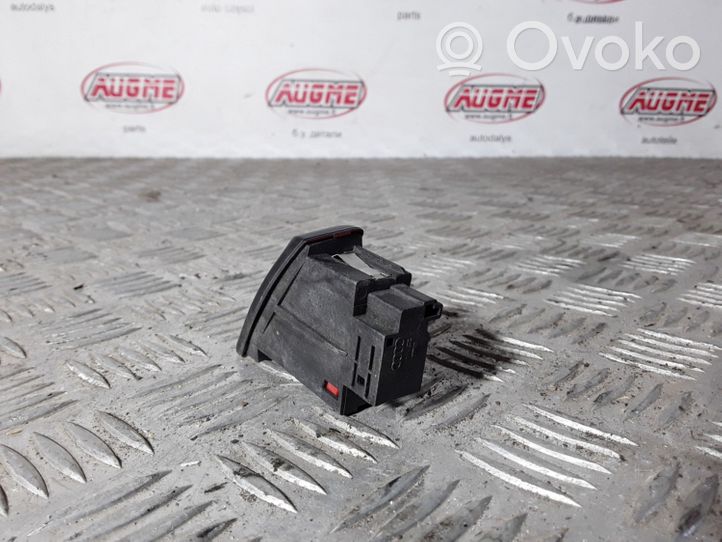 Audi A4 S4 B8 8K Hazard warning light relay 8K1941509