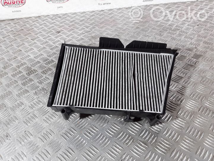 Mercedes-Benz CLC CL203 Scatola del filtro dell’aria A2038174321