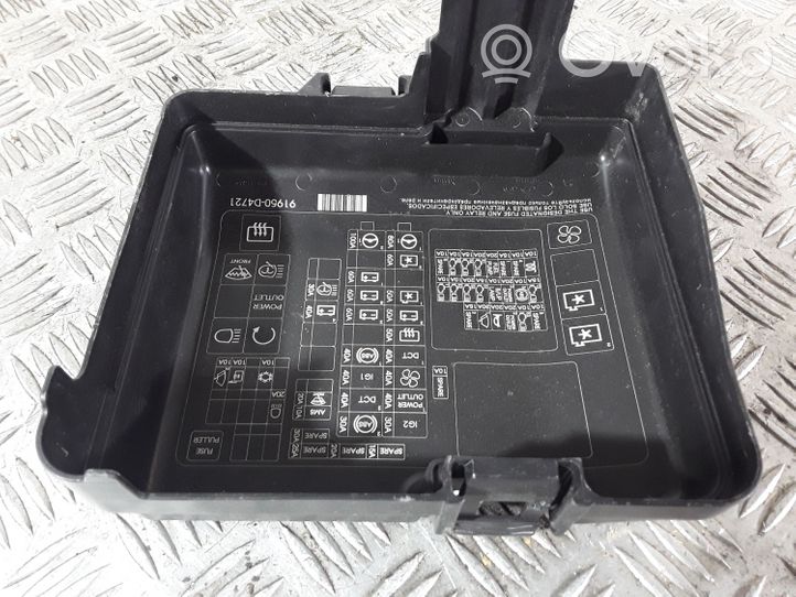 KIA Optima Fuse box cover 91950D4721