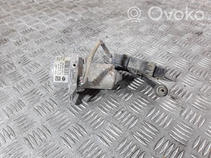 Opel Zafira C Vacuum pump 13398752