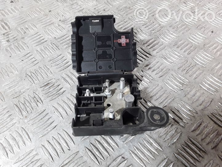 Audi A4 Allroad Câble de batterie positif 8K0937517A