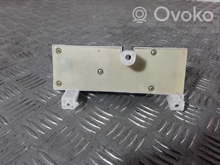 Toyota Prius (XW20) Interruttore di controllo del sedile 840700E010