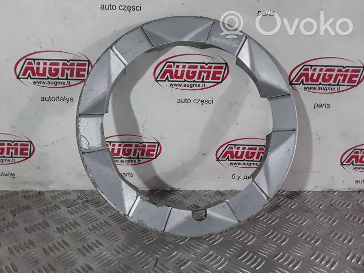 Toyota Prius (XW20) R16 wheel hub/cap/trim 