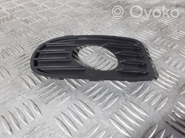 Opel Vectra B Pretmiglas luktura dekoratīvais režģis 90586627