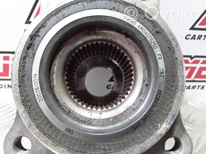 Audi Q7 4M Rear wheel hub 4M0407625B