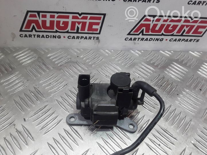 Audi A4 S4 B8 8K Turboahtimen magneettiventtiili 059145245B