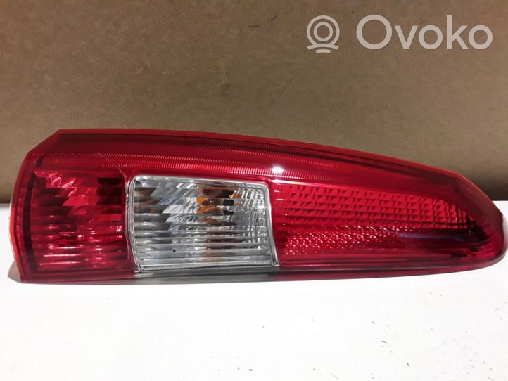 Volvo V70 Rear/tail lights 9154493