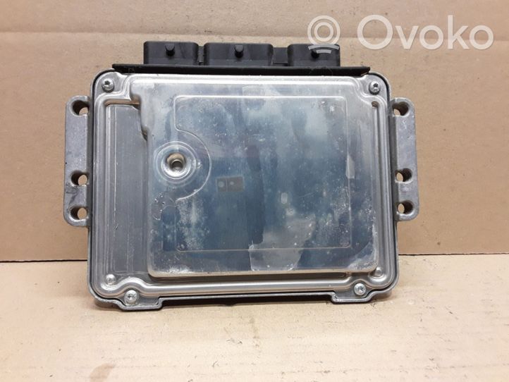 Citroen C3 Sterownik / Moduł ECU 9658556880