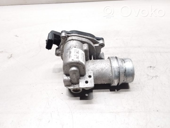 Nissan Qashqai Clapet d'étranglement 268103523