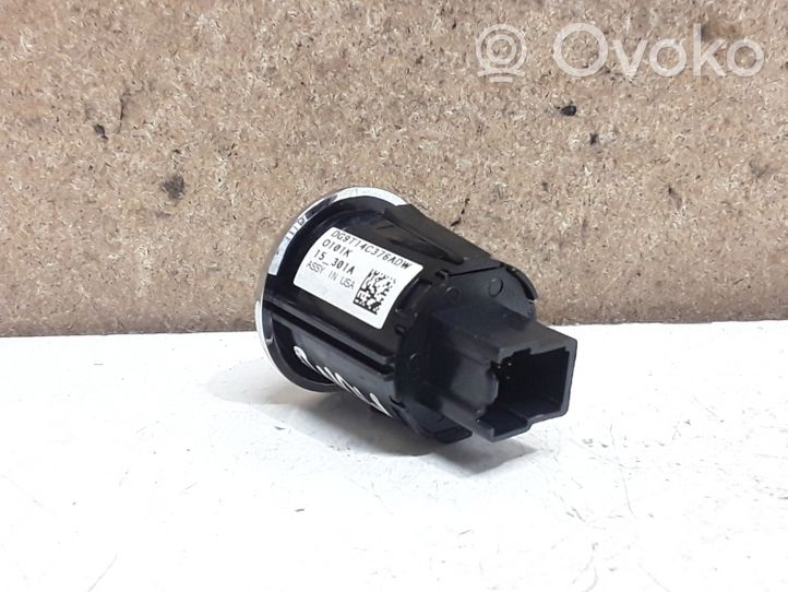 Ford Mondeo MK V Bouton poussoir de démarrage du moteur DG9T14C376