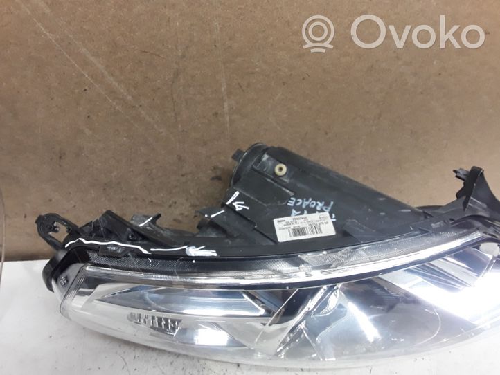 Toyota Proace Phare frontale 89902604