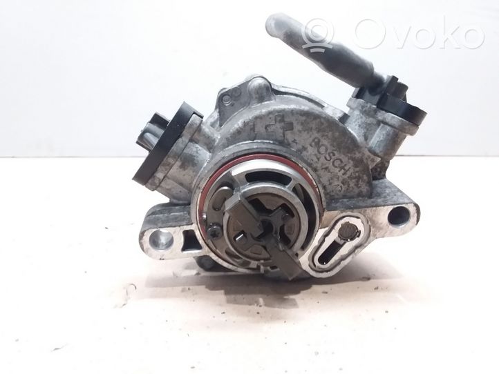 Ford Focus Pompe à vide 9804021880