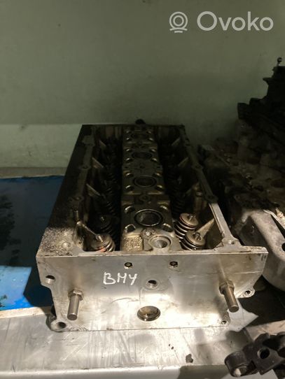 Volkswagen Touran I Engine head BMY