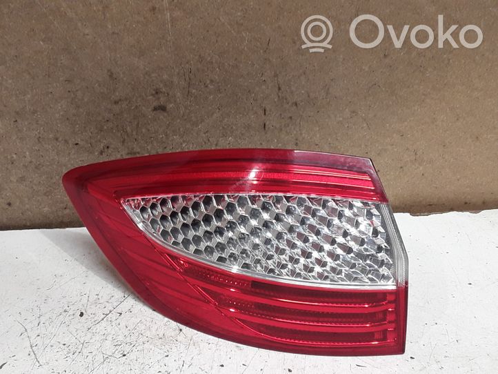 Ford Mondeo MK IV Lampa tylna 7S7113405B