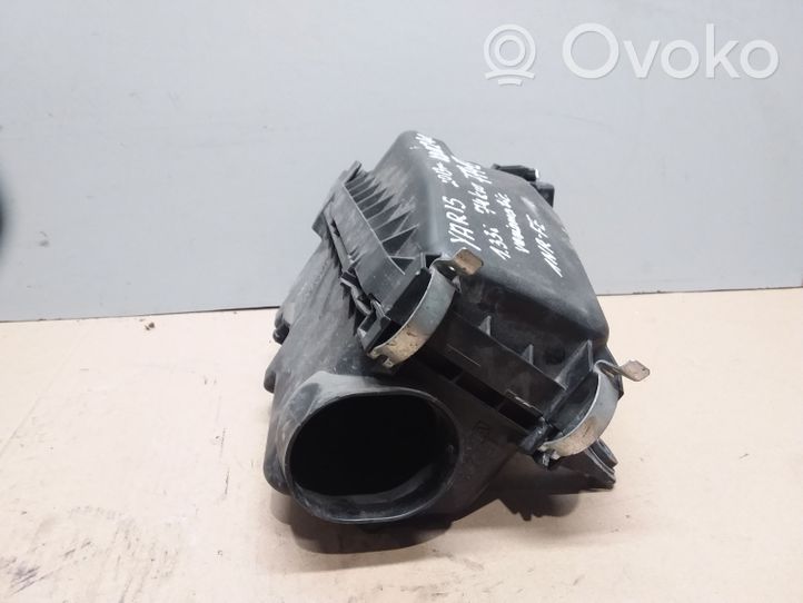 Toyota Yaris Obudowa filtra powietrza 222040V020