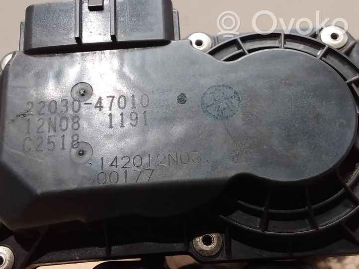 Toyota Yaris Droselinė sklendė 2203047010