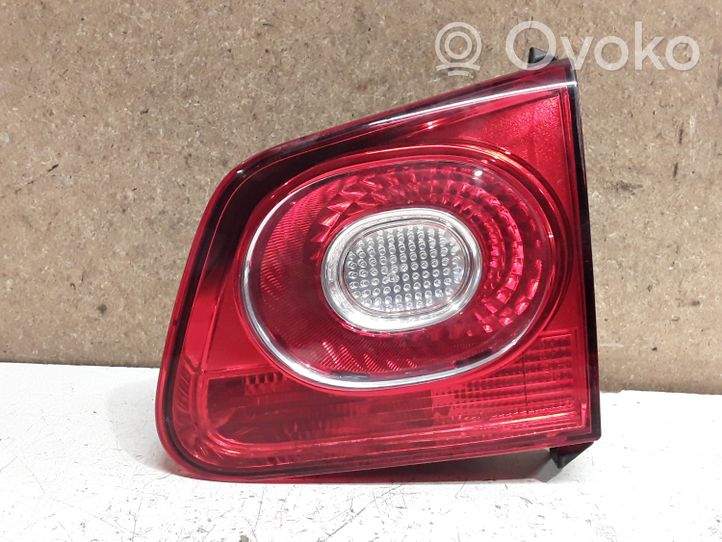 Volkswagen Tiguan Luci posteriori del portellone del bagagliaio 5N0945094B