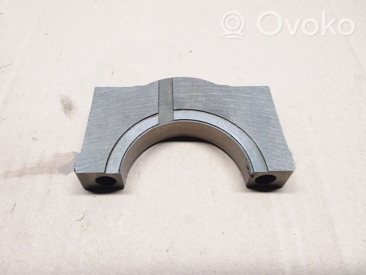 Volkswagen Golf V Supporto dell’albero motore 021T