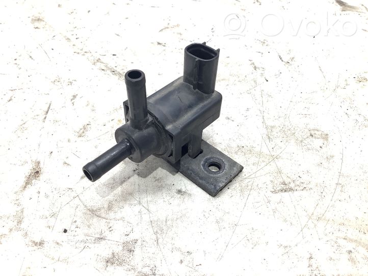 Toyota Prius (XW20) Vacuum valve 9091012259