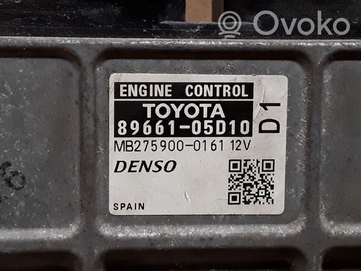 Toyota Avensis T270 Unidad de control/módulo del motor 8966105D10