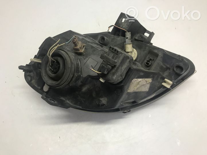 Nissan Kubistar Phare frontale 8200236591