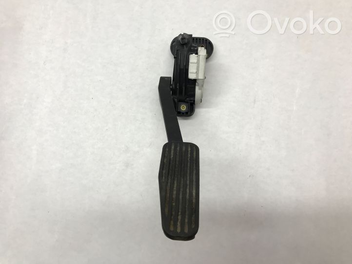 Volvo XC70 Accelerator throttle pedal 30683516