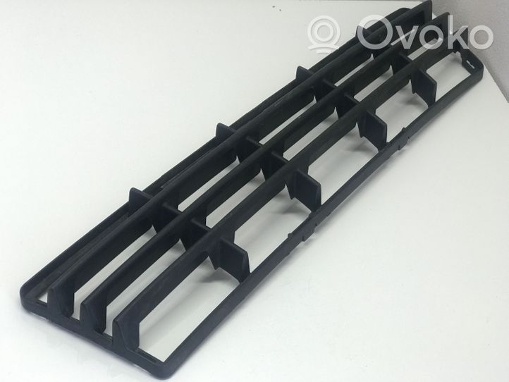 Volvo V50 Front bumper lower grill 30657006