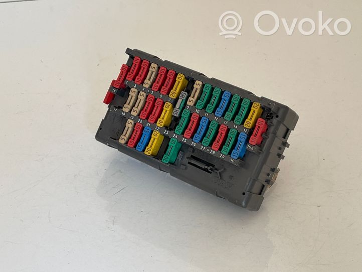 Peugeot 406 Module de fusibles 9459288180