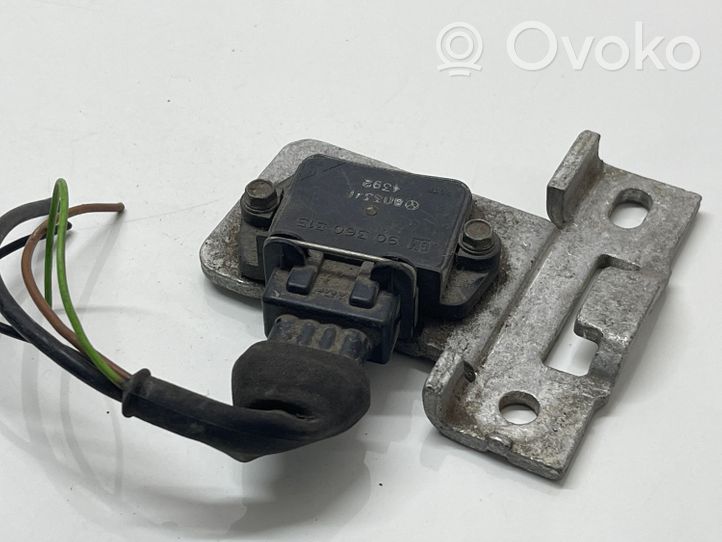 Opel Vectra B Ignition amplifier control unit 90360315