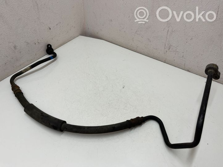 Volvo XC70 Air conditioning (A/C) pipe/hose 08687569