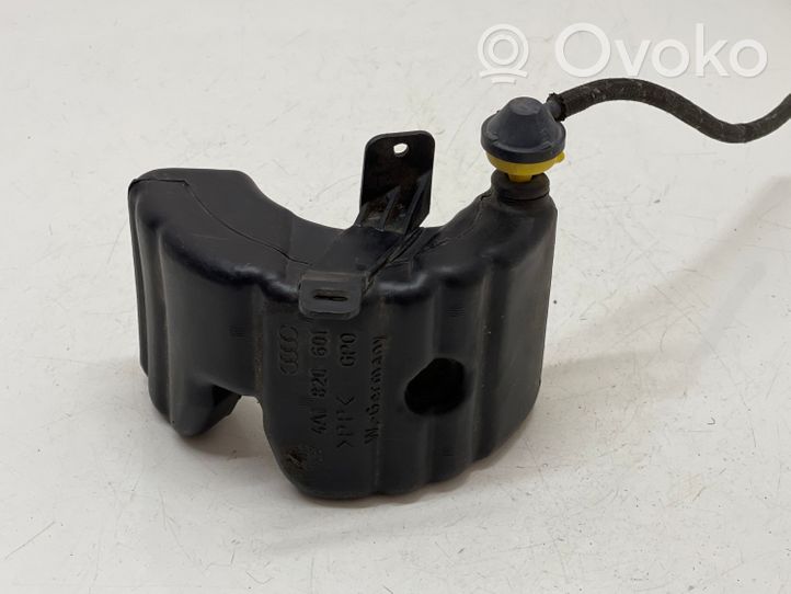 Audi A6 S6 C4 4A Vacuum air tank 4A1820601