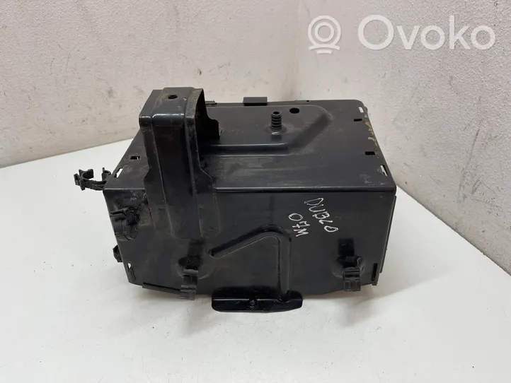 Fiat Doblo Batteriegestell 46765561