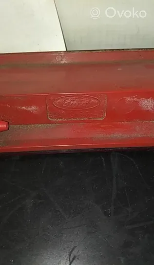 Ford Fiesta Kolmas/lisäjarruvalo 