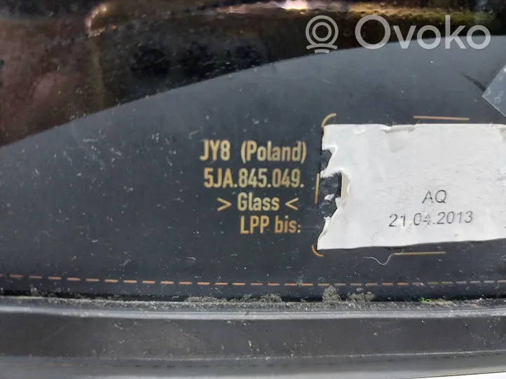 Skoda Rapid (NH) Pare-brise vitre arrière 5JA845049