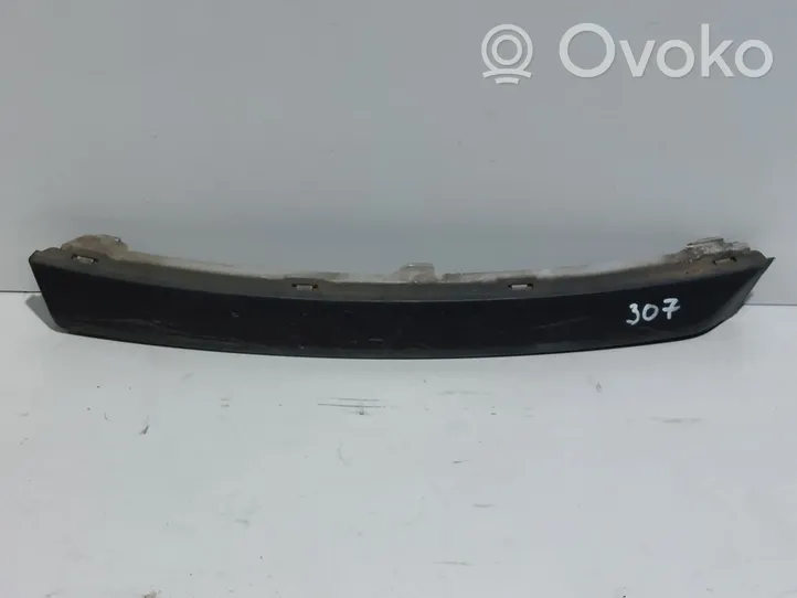 Skoda Octavia Mk3 (5E) Listwa zderzaka przedniego 5E0807647L