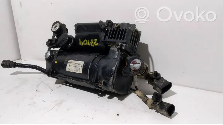 Volkswagen Touareg I Compressore sospensioni pneumatiche 7L0698007A