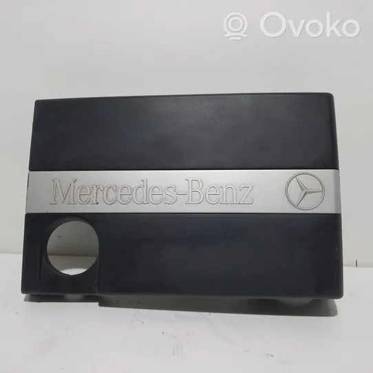 Mercedes-Benz C W203 Variklio dangtis (apdaila) A2710100667