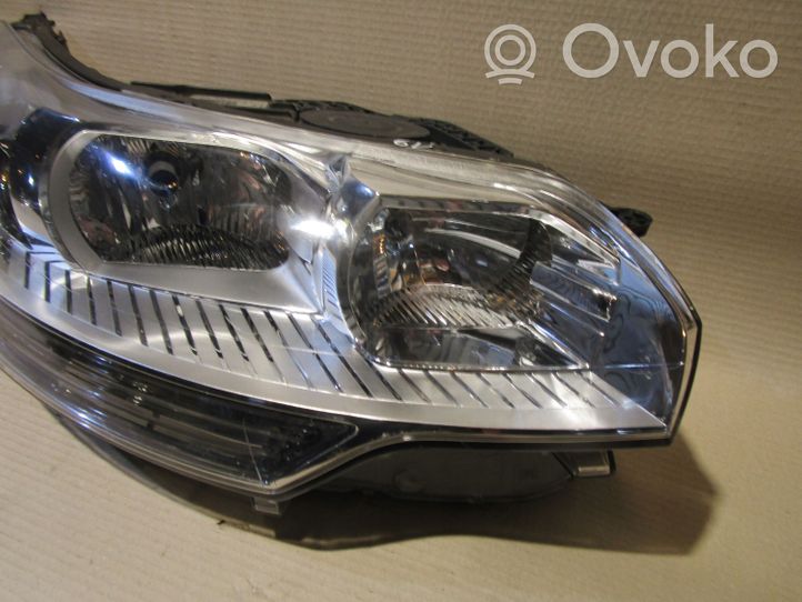 Citroen C5 Lampa przednia 9684845280