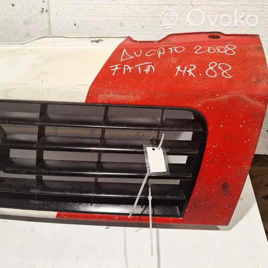 Fiat Ducato Maskownica / Grill / Atrapa górna chłodnicy 