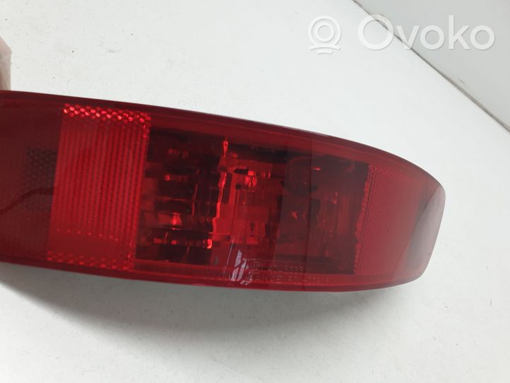 Mitsubishi Outlander Feu antibrouillard arrière A048333