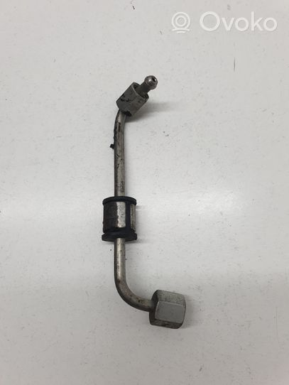 KIA Sportage Fuel line pipe 