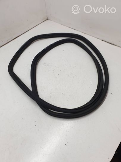 BMW 7 F01 F02 F03 F04 Rubber seal loading door 7184108