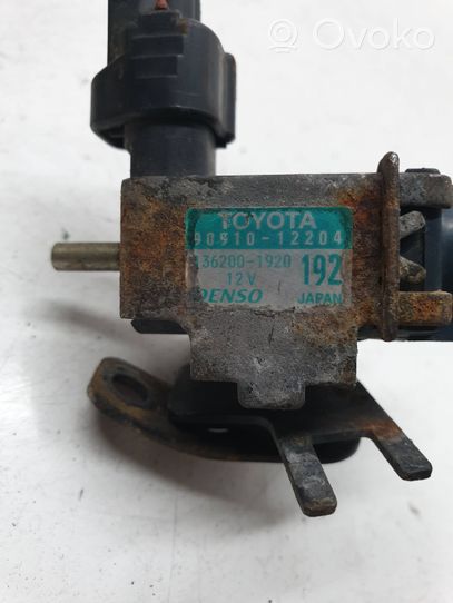 Lexus RX 330 - 350 - 400H Solenoidinis vožtuvas 1362001920