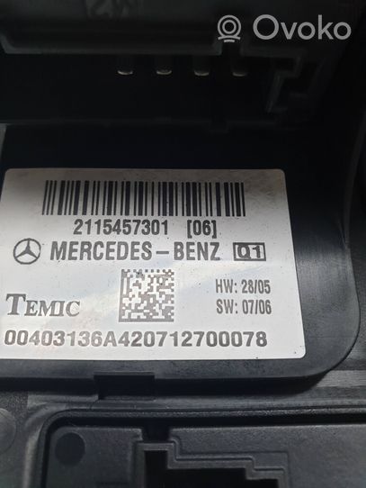 Mercedes-Benz CLS C219 Modulo fusibile 2115457301