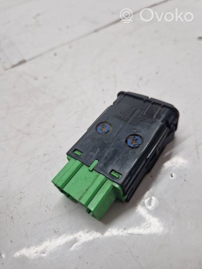 Honda CR-V Seat heating switch M16691SS8