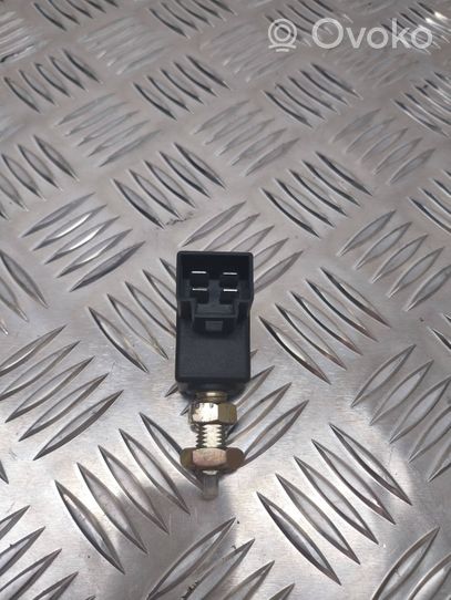 KIA Sorento Interruptor sensor del pedal de freno 938103K000